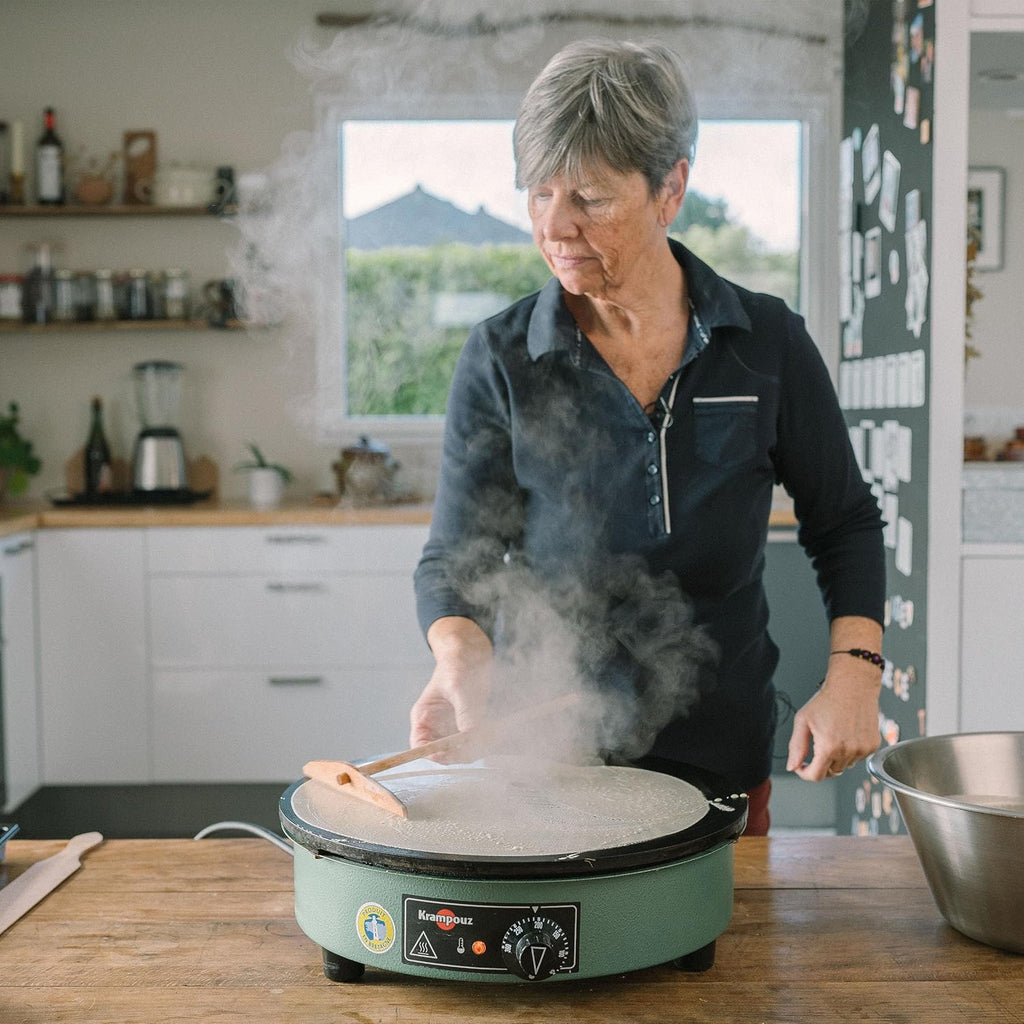 Crêpière Électrique BILLIG - 220-240 Volts et 2500 Watts - Réf CEBPA3AO-KR