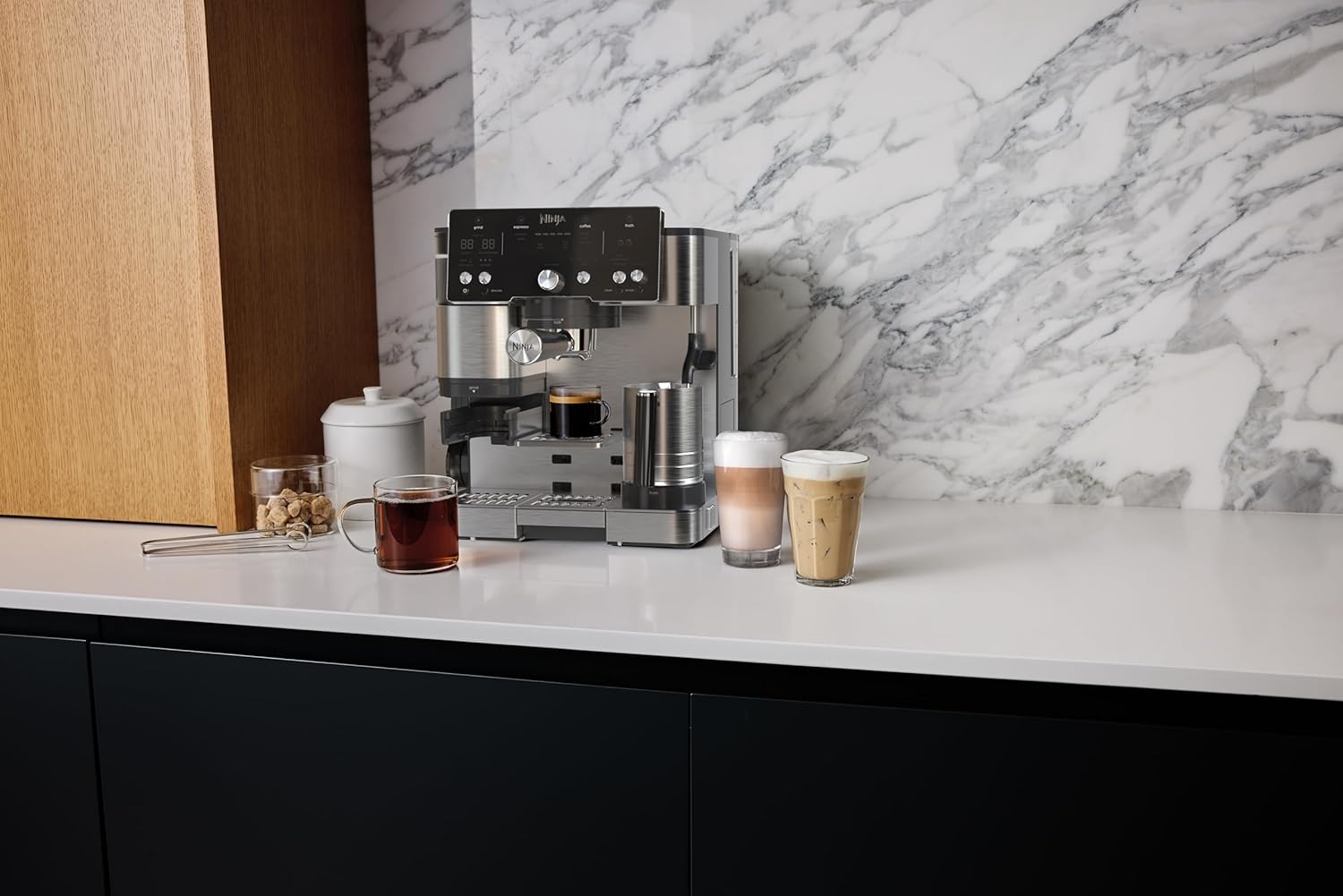 Machine à café Luxe Essential 2-en-1, avec broyeur à grains et mousseur à lait intégrés, ES501EU