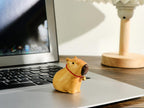 Capybara en bois sculpté à la main avec cloches, décoration de table kawaii