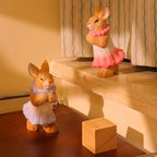 Lapin en bois sculpté à la main, figurine artisanale en bois naturel, décoration de maison