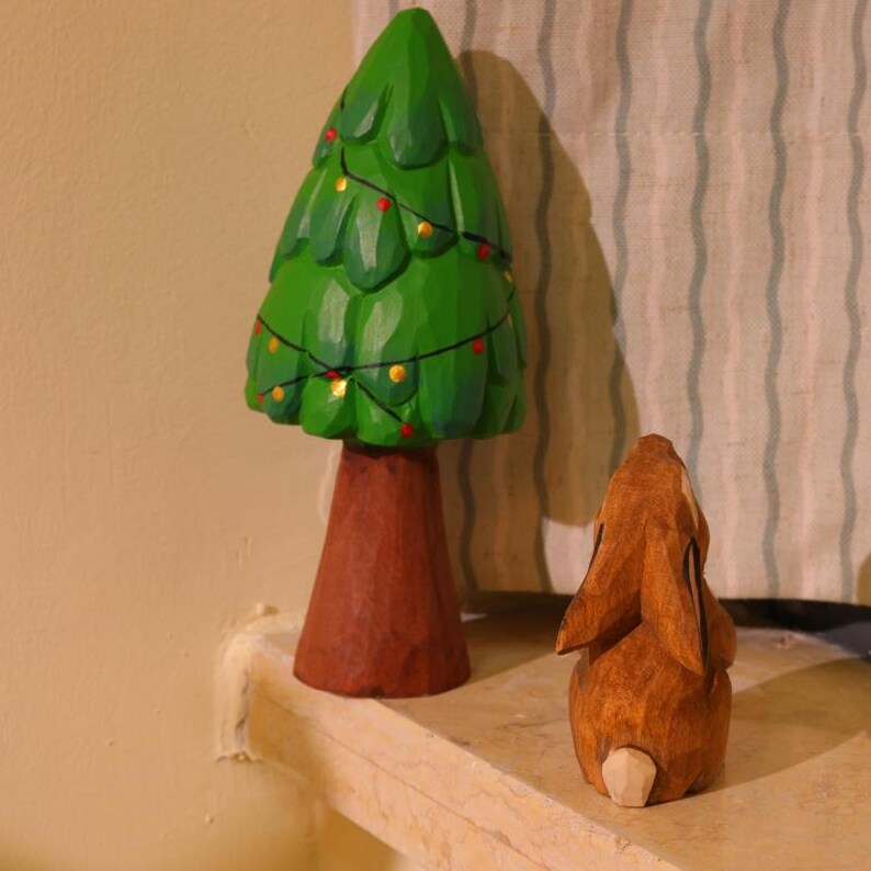Lapin en bois sculpté à la main, figurine artisanale en bois naturel, décoration de maison