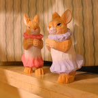 Lapin en bois sculpté à la main, figurine artisanale en bois naturel, décoration de maison