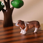 Figurine de chien en bois fait main, teckel, sculpture artisanale pour décoration intérieure