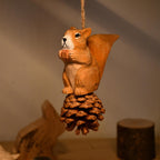 Écureuil en bois sculpté à la main, décoration de Noël rustique, ornement pour arbre