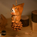 Écureuil en bois sculpté à la main, décoration de Noël rustique, ornement pour arbre