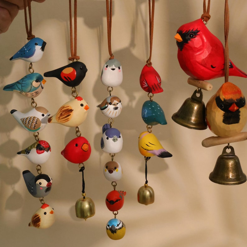 Figurine de cardinal en bois, objet décoratif fait main