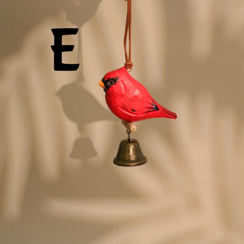 Figurine de cardinal en bois, objet décoratif fait main