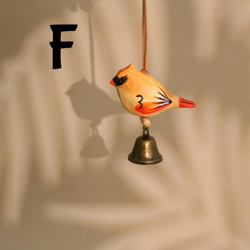Figurine de cardinal en bois, objet décoratif fait main