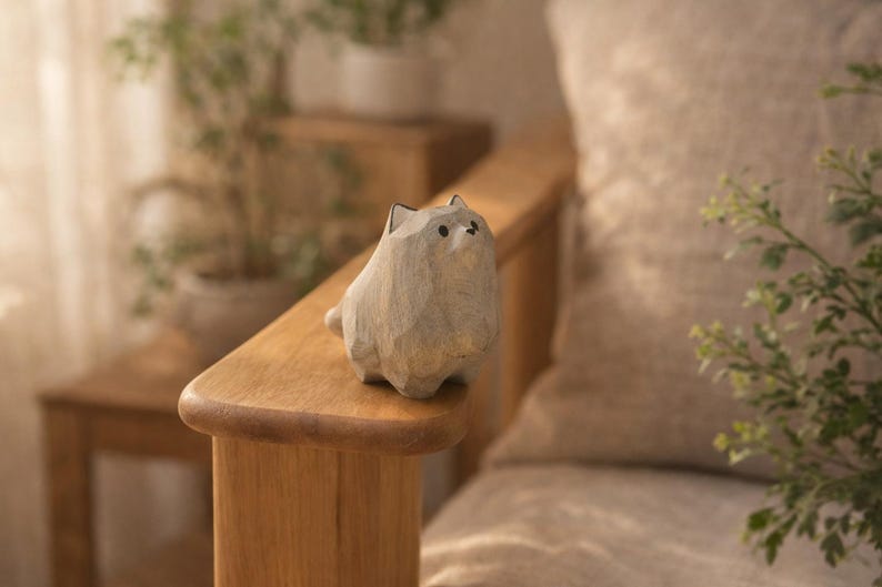 Figurine loup en bois 4,2×4,5 cm - Décoration étagère animalière rustique