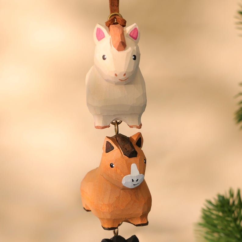 Cloche en bois faite main avec animaux de la ferme empilés, décoration suspendue pour sapin de Noël, ornement rustique avec son doux