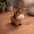Figurine de cheval en bois fabriquée à la main | Décor poney mignon | Jouet Waldorf