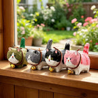 Figurines de chat en bois sculptées à la main - Ensemble de 8 chats peints avec colliers et cloches