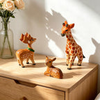 Girafe et Cerfs Sauvages en Bois Sculptés à la Main – Figurines en Bois Massif Peintes à la Main