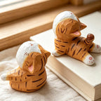 Figurine de chat yoga en bois massif sculptée à la main, décoration de bureau chaton tigré, cadeau pour amateur de yoga